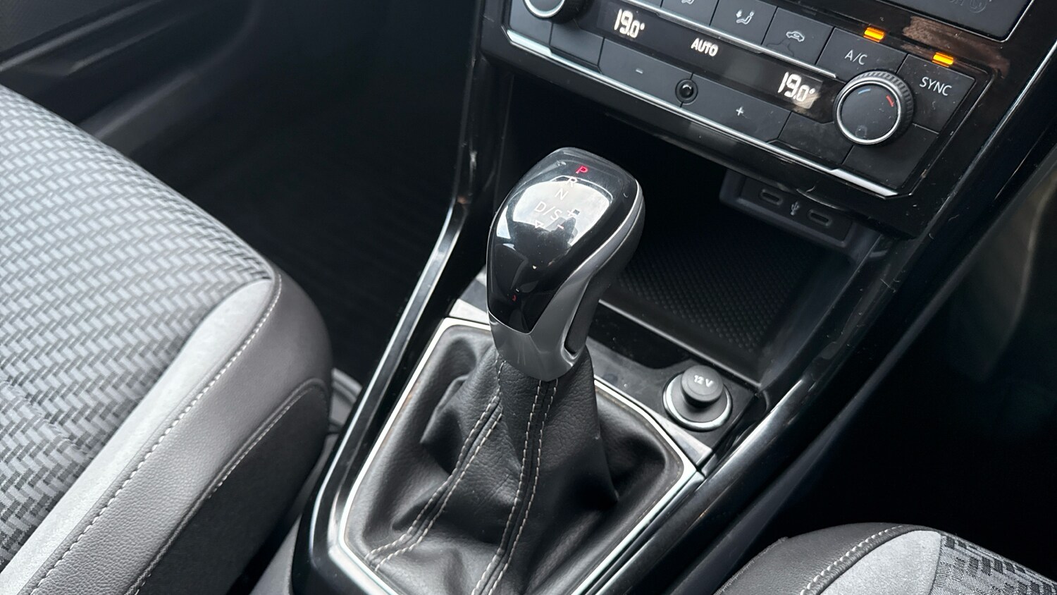 Used Volkswagen T-Cross 2021 for sale - 76400011: Photo 20