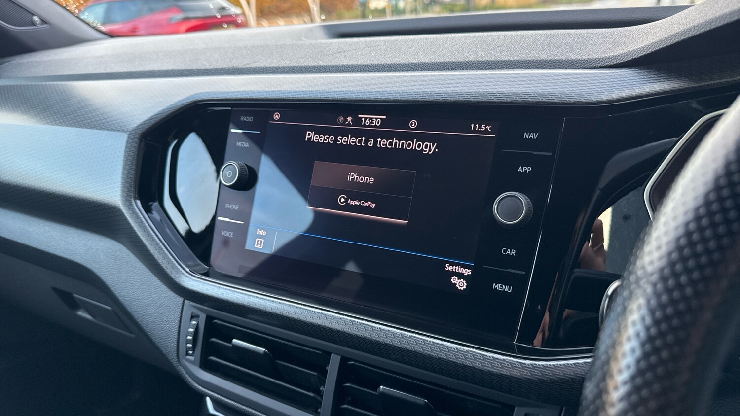 Used Volkswagen T-Cross 2021 for sale - 76400011: Photo 31