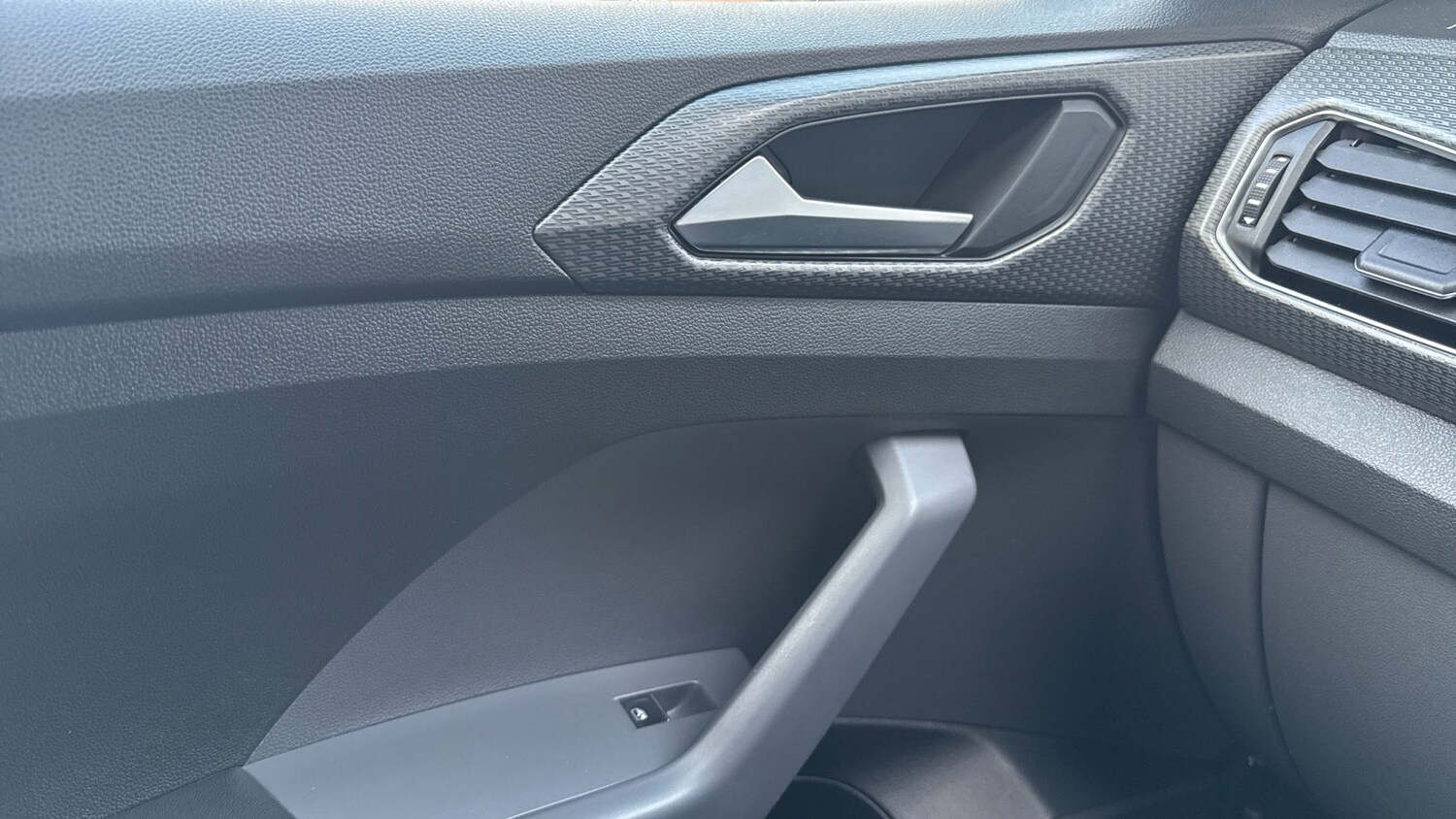 Used Volkswagen T-Cross 2021 for sale - 76400011: Photo 41