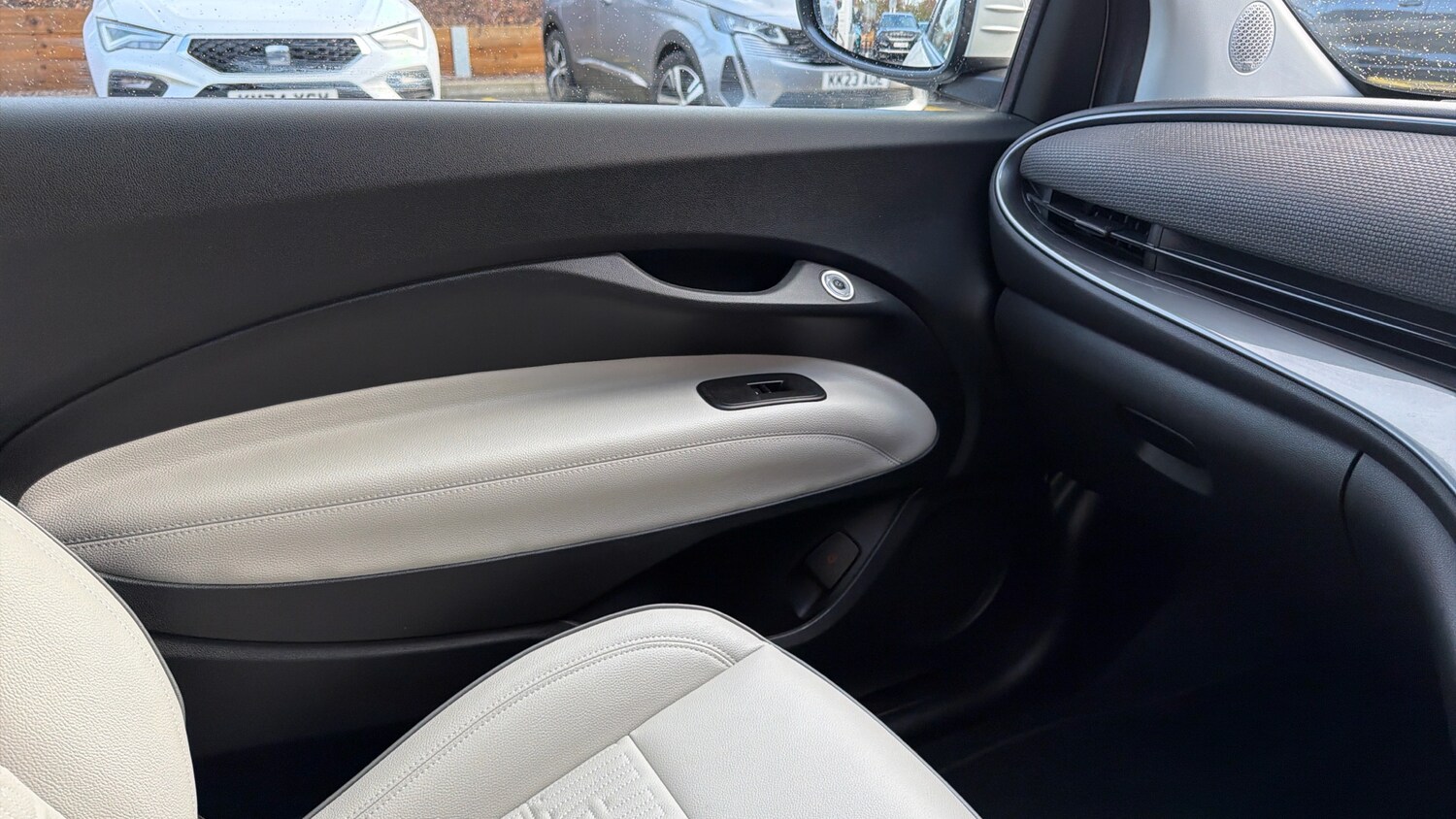 Used Fiat 500e 2024 for sale - 76887896: Photo 41