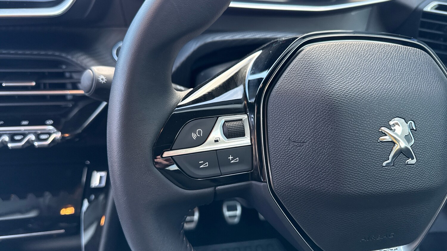 Used Peugeot 208 2022 for sale - 76887898: Photo 23