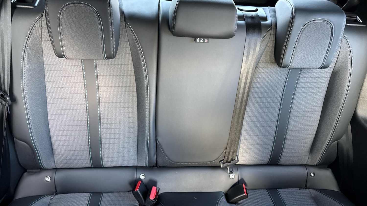 Used Peugeot 208 2022 for sale - 76887898: Photo 25