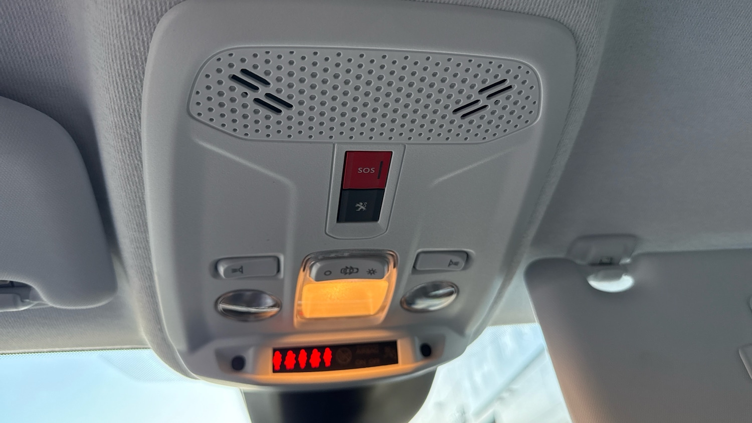 Used Peugeot 208 2022 for sale - 76887898: Photo 39