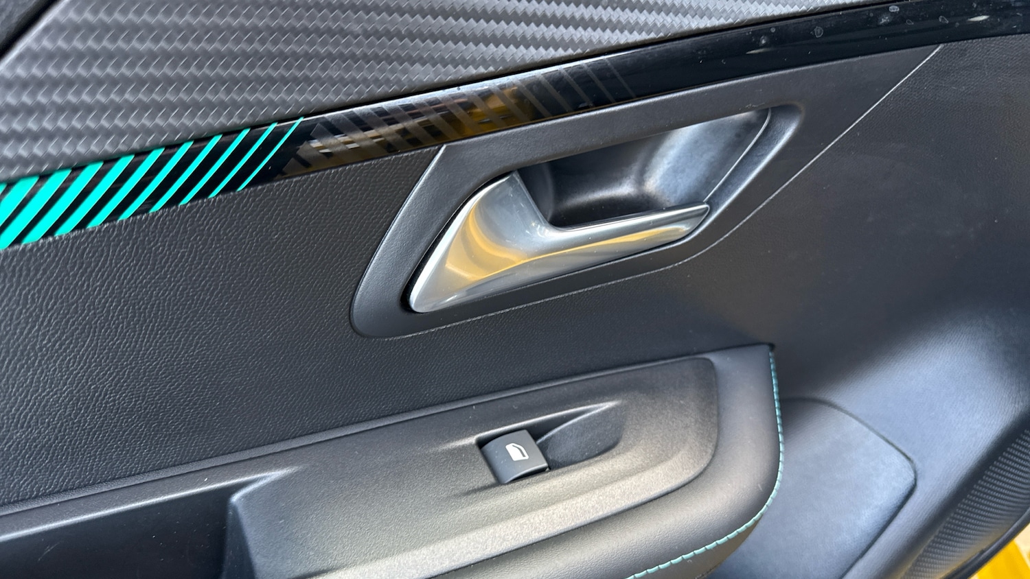 Used Peugeot 208 2022 for sale - 76887898: Photo 41