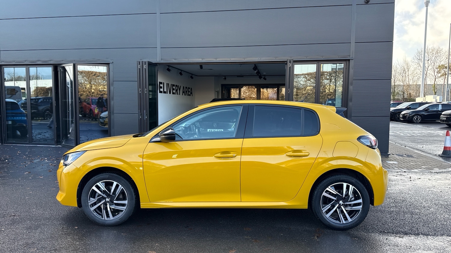 Used Peugeot 208 2022 for sale - 76887898: Photo 6