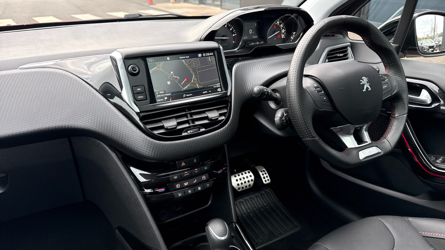 Used Peugeot 2008 2019 for sale - 76139423: Photo 12