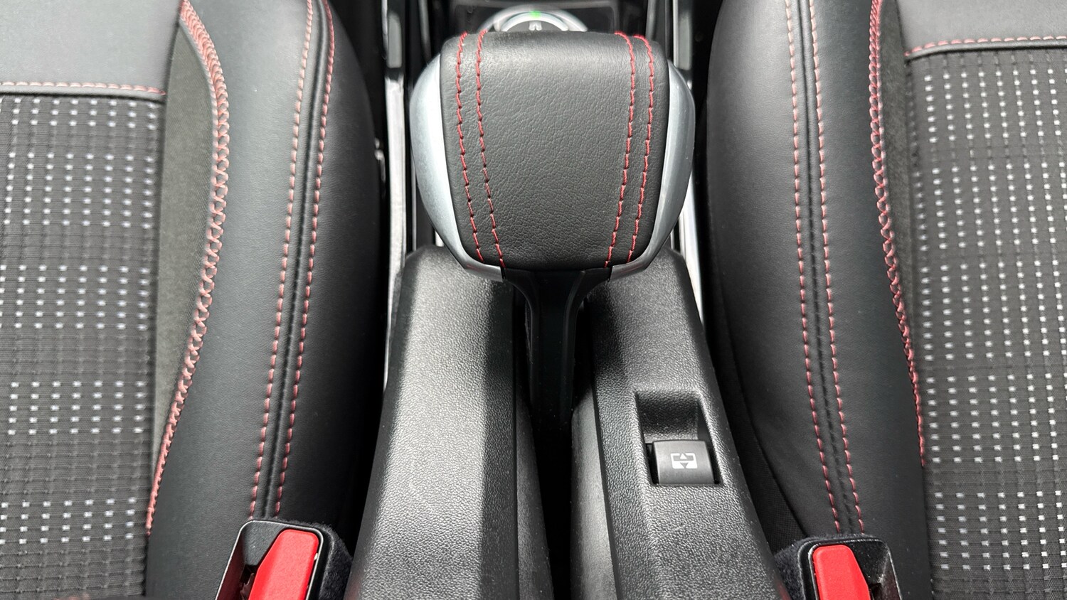 Used Peugeot 2008 2019 for sale - 76139423: Photo 21