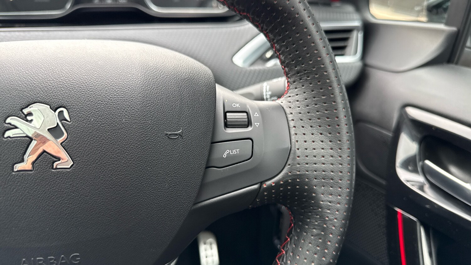 Used Peugeot 2008 2019 for sale - 76139423: Photo 24