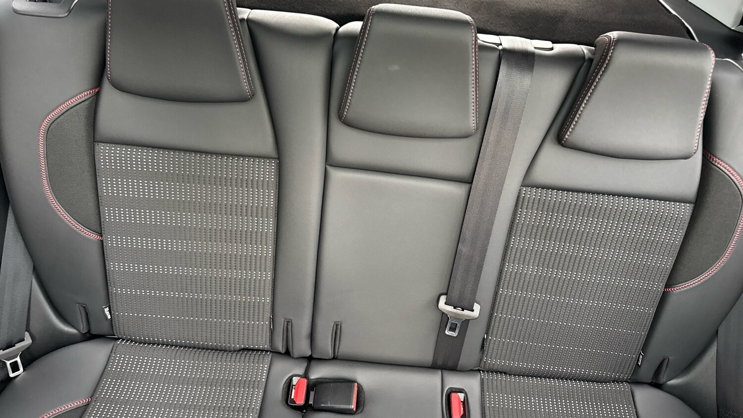 Used Peugeot 2008 2019 for sale - 76139423: Photo 25