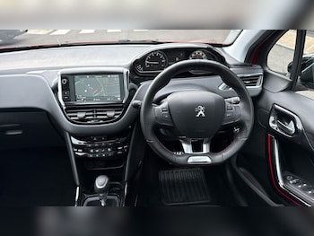 Used Peugeot 2008 2019 for sale - 76139423: Photo 4
