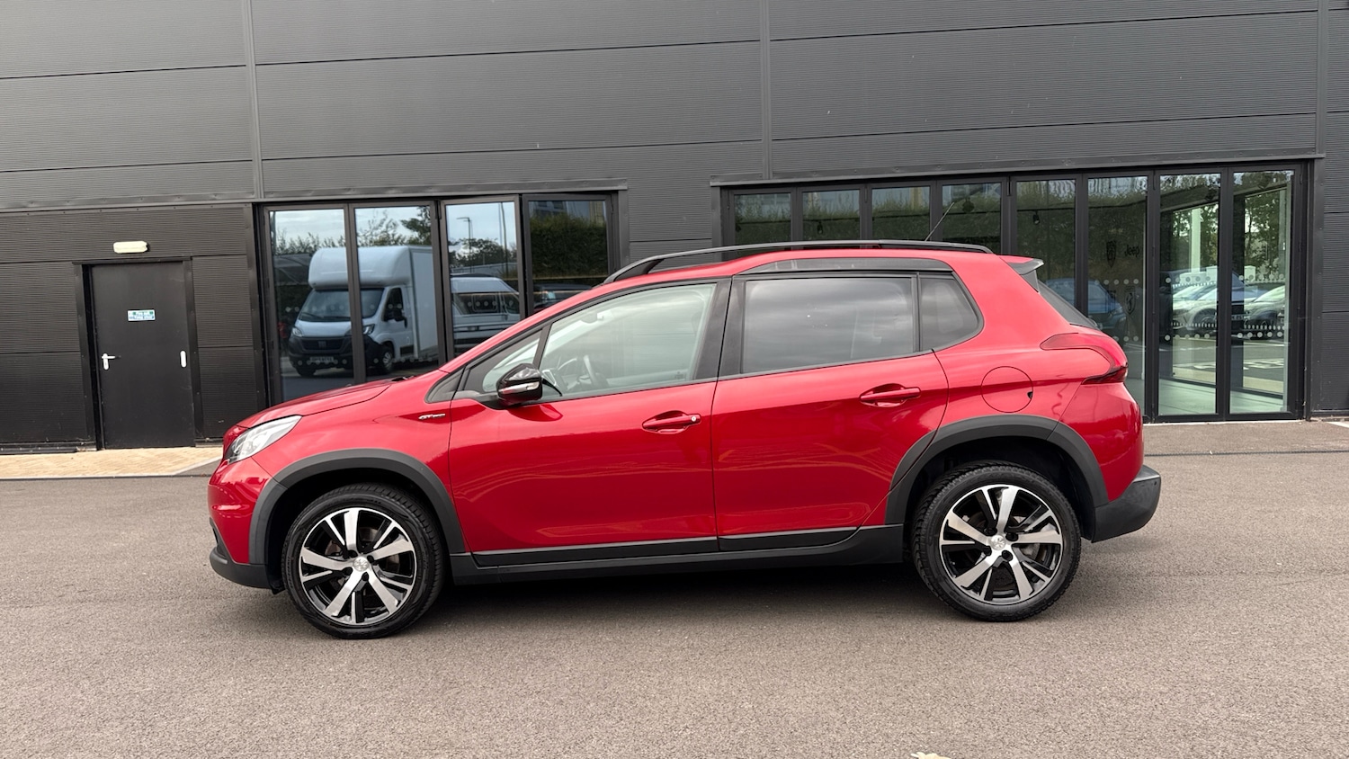 Used Peugeot 2008 2019 for sale - 76139423: Photo 6