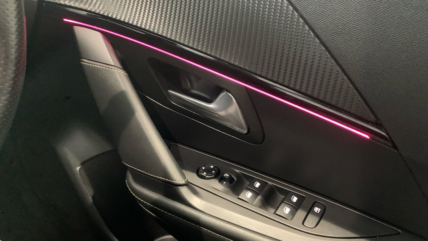 Used Peugeot 208 2021 for sale - 76659892: Photo 22