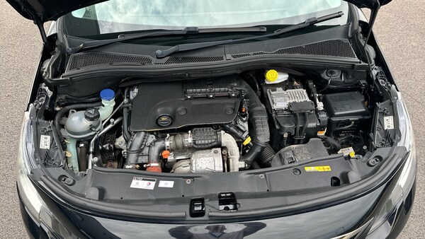 Used Peugeot 2008 2017 for sale - 76123561: Photo 18