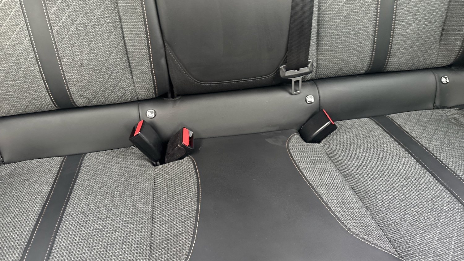 Used Peugeot 2008 2024 for sale - 76315620: Photo 35