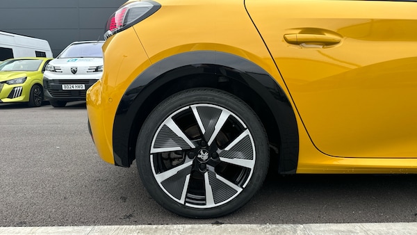 Used Peugeot 208 2022 for sale - 76202079: Photo 16
