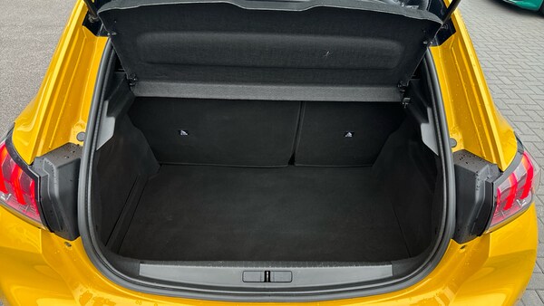 Used Peugeot 208 2022 for sale - 76202079: Photo 19