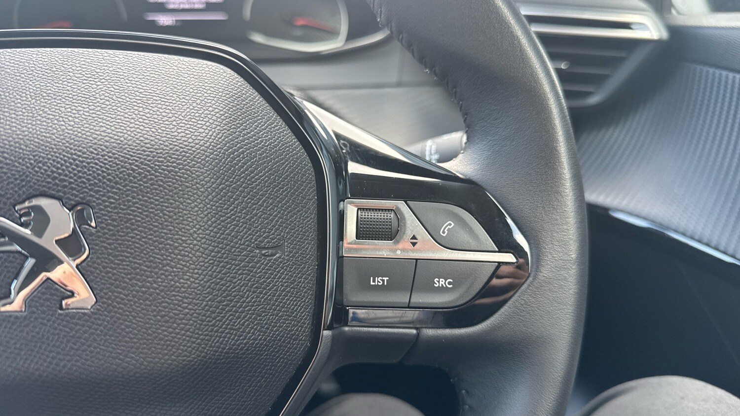 Used Peugeot 208 2023 for sale - 75840915: Photo 24