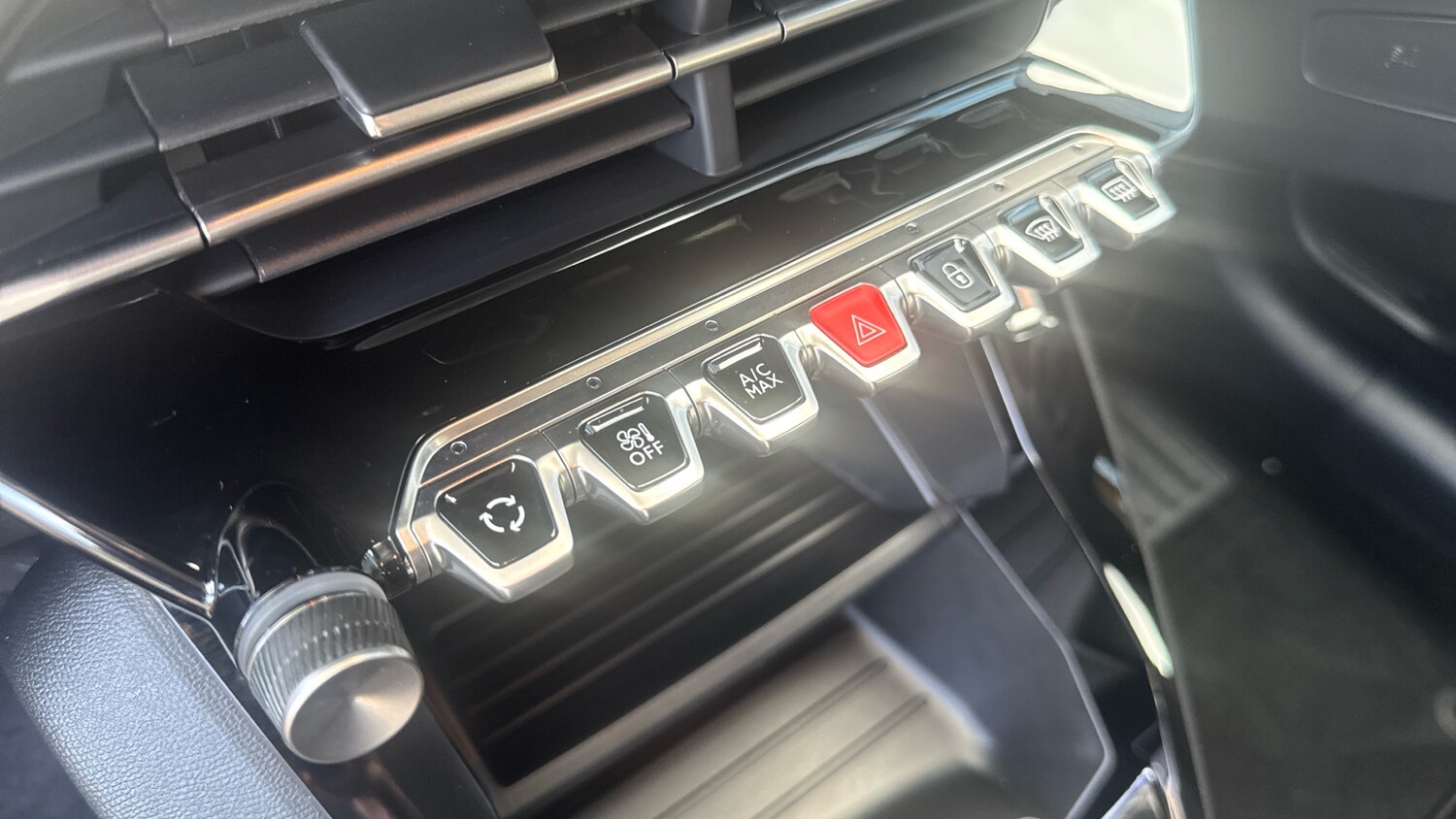 Used Peugeot 208 2023 for sale - 75840915: Photo 50