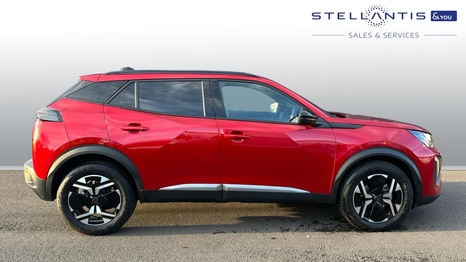 Used Peugeot 2008 2023 for sale - 76998792: Photo 2