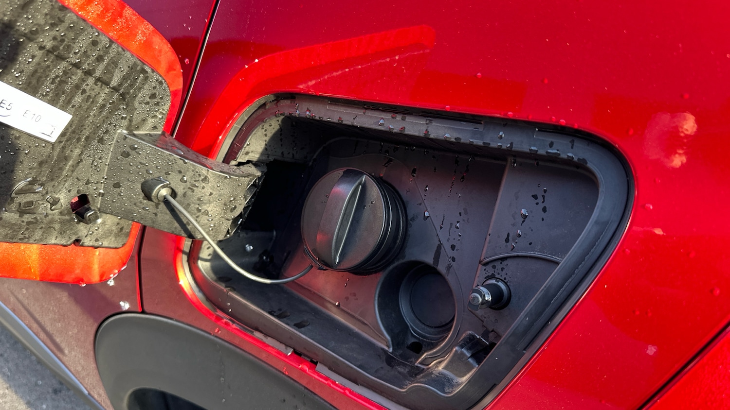 Used Peugeot 2008 2023 for sale - 76998792: Photo 49