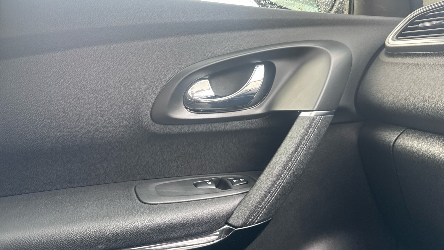 Used Renault Kadjar 2017 for sale - 76338276: Photo 41