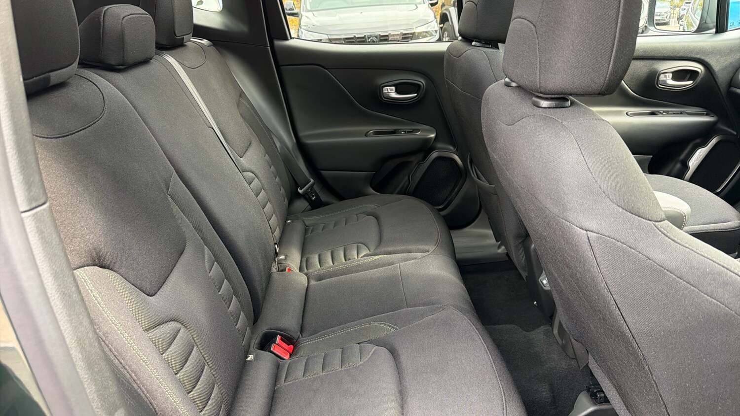 Used Jeep Renegade 2025 for sale - 76099800: Photo 31