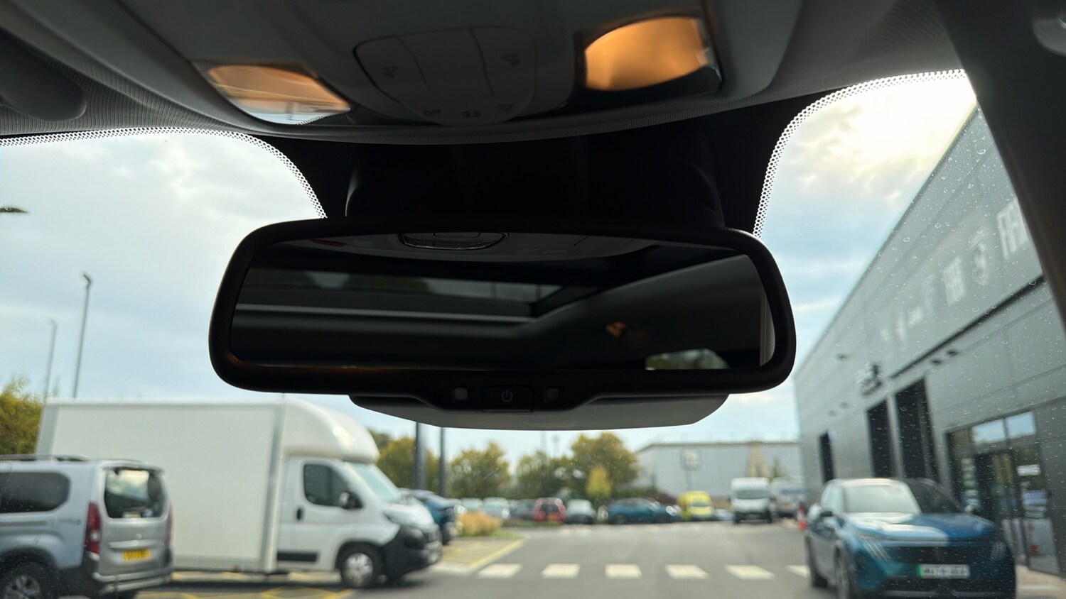 Used Jeep Renegade 2025 for sale - 76099800: Photo 35