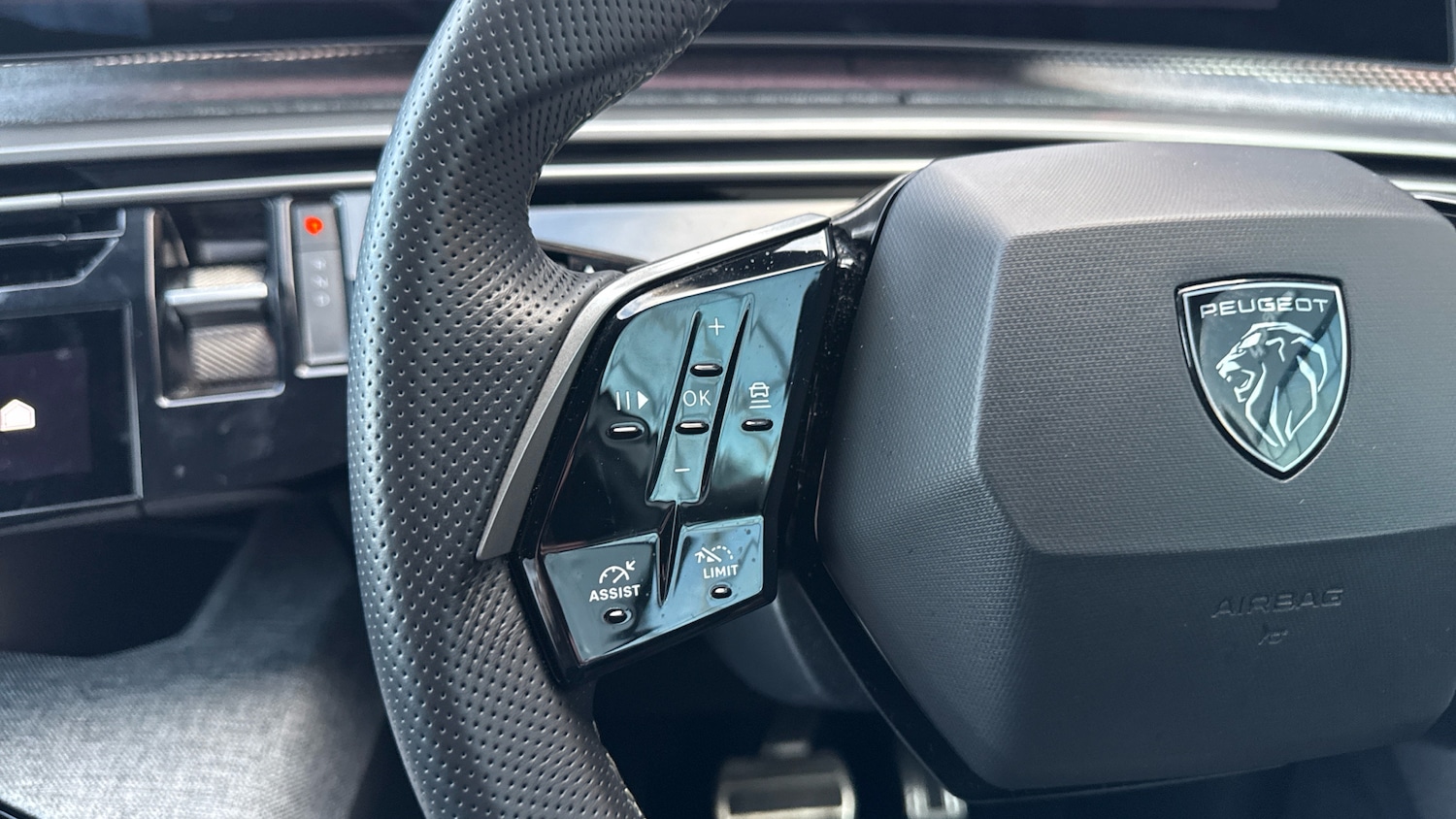 Used Peugeot 3008 2025 for sale - 77092068: Photo 24