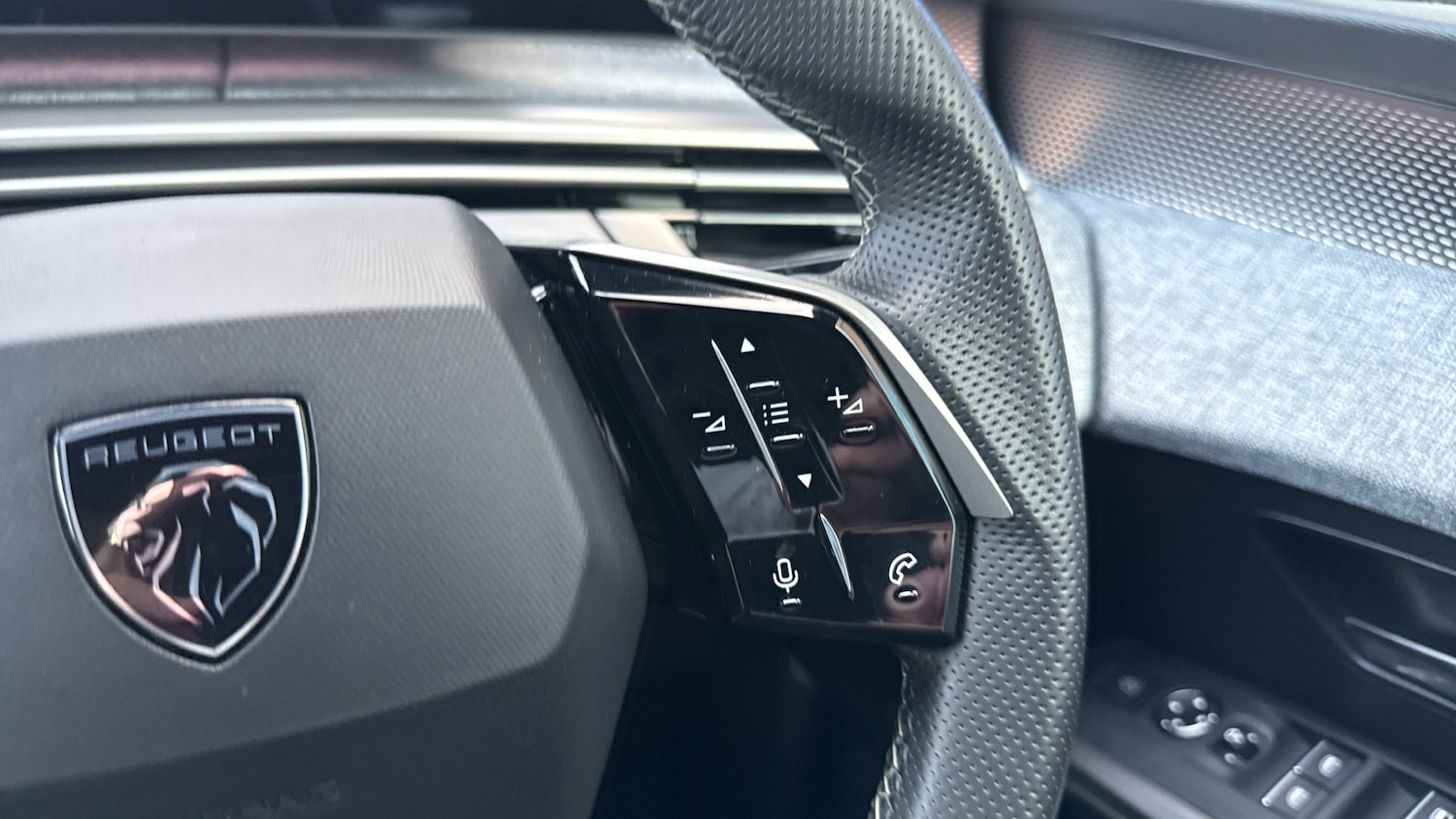 Used Peugeot 3008 2025 for sale - 77092068: Photo 25