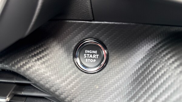 Used Peugeot 208 2024 for sale - 76168038: Photo 40