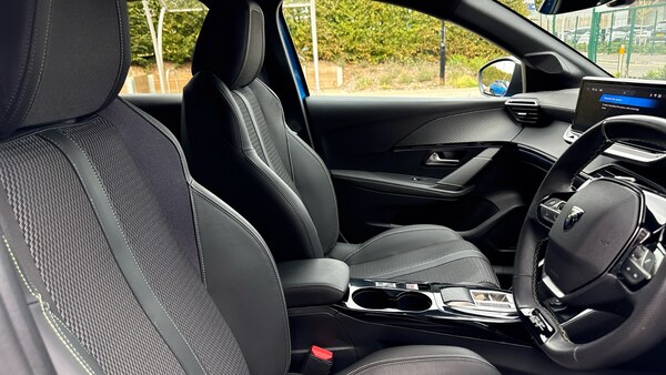Used Peugeot 208 2024 for sale - 76168038: Photo 42
