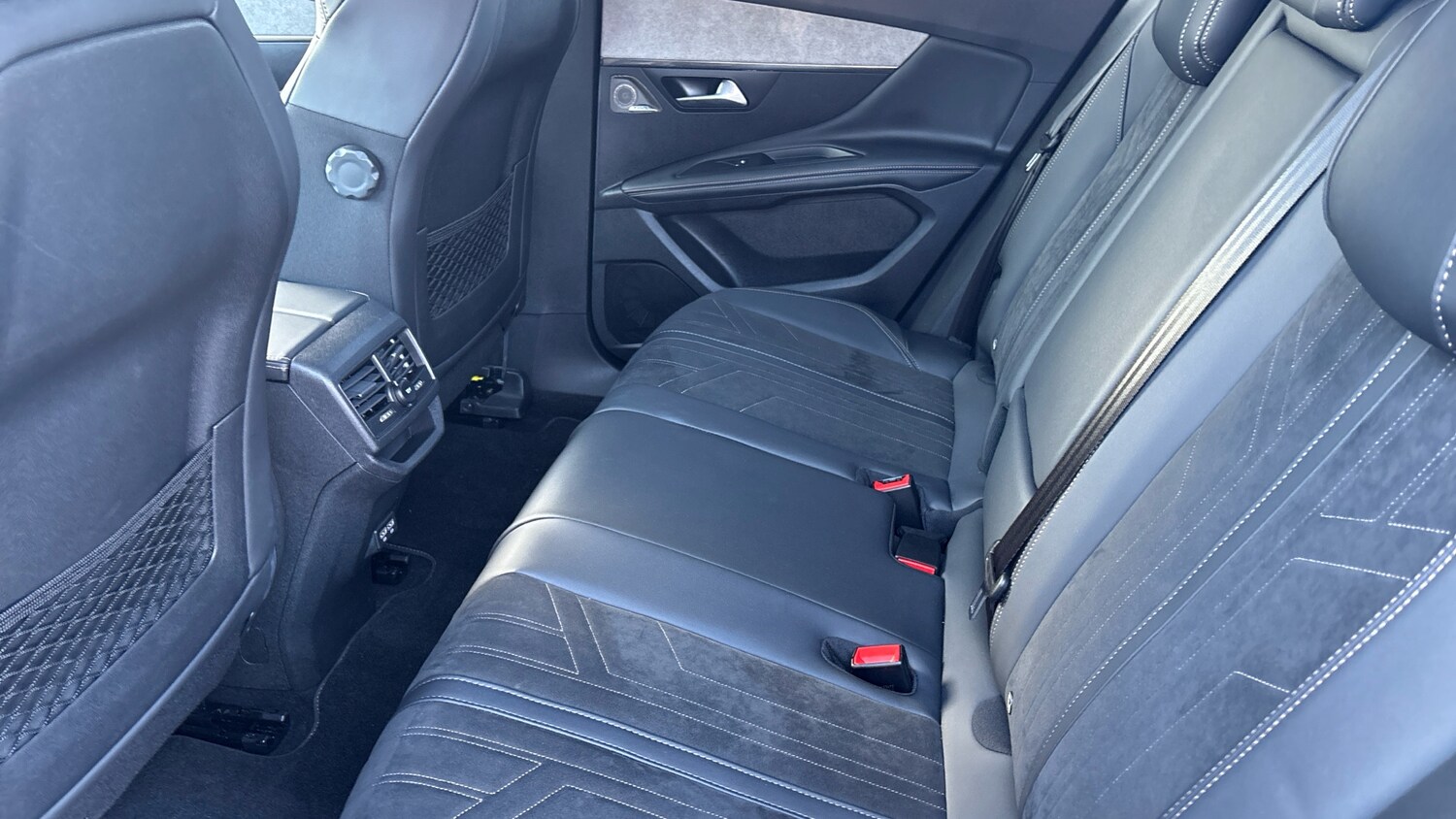 Used Peugeot 3008 2022 for sale - 76500540: Photo 33