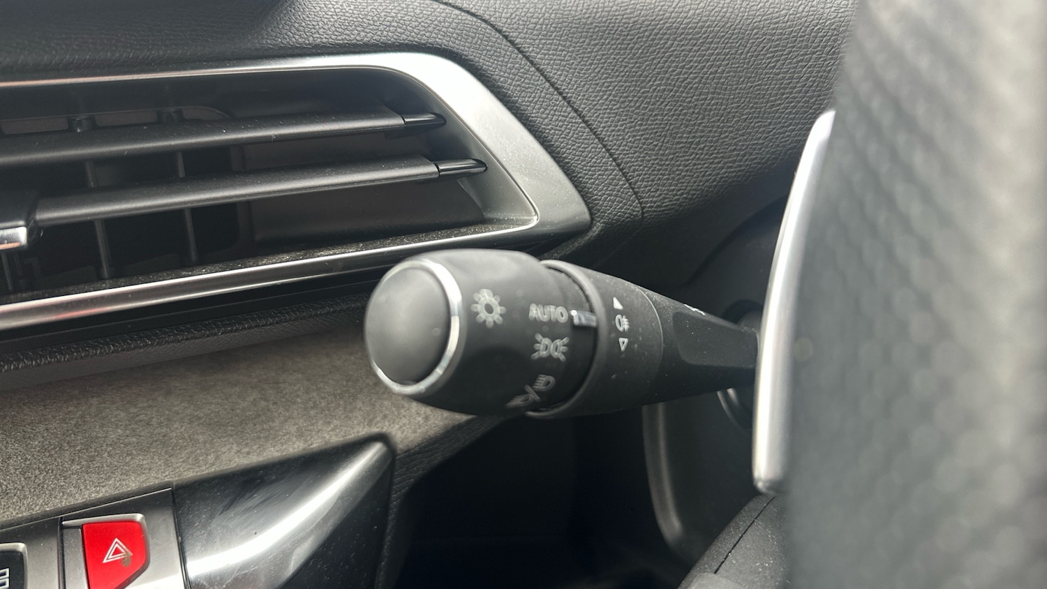 Used Peugeot 3008 2022 for sale - 77457203: Photo 27