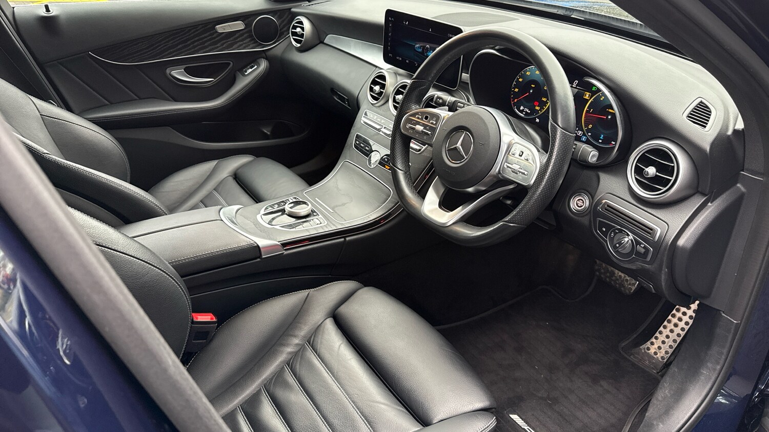 Used Mercedes-Benz C Class 2019 for sale - 76248391: Photo 11