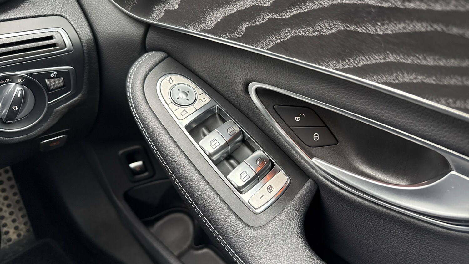 Used Mercedes-Benz C Class 2019 for sale - 76248391: Photo 22