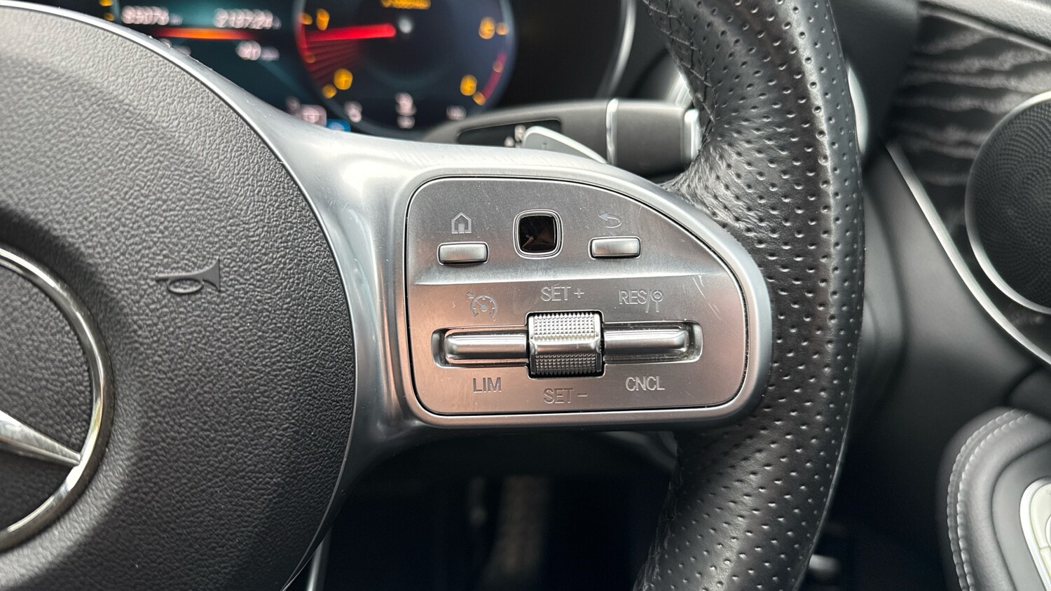 Used Mercedes-Benz C Class 2019 for sale - 76248391: Photo 24