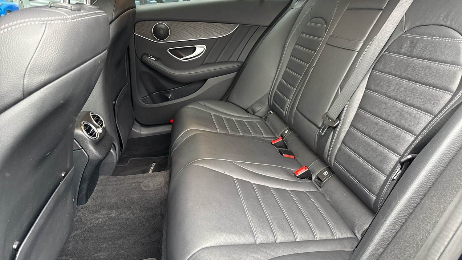 Used Mercedes-Benz C Class 2019 for sale - 76248391: Photo 32