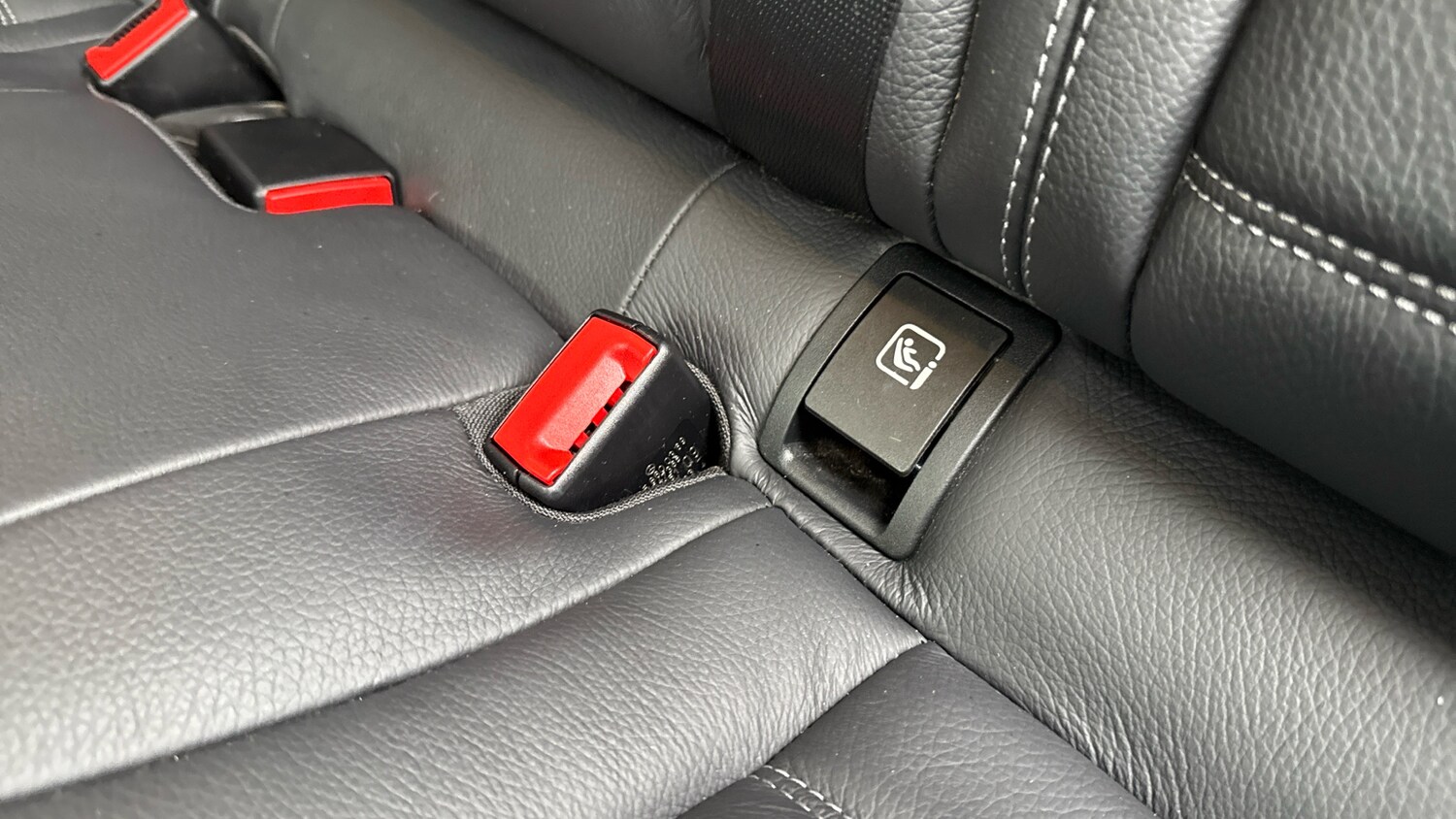 Used Mercedes-Benz C Class 2019 for sale - 76248391: Photo 34