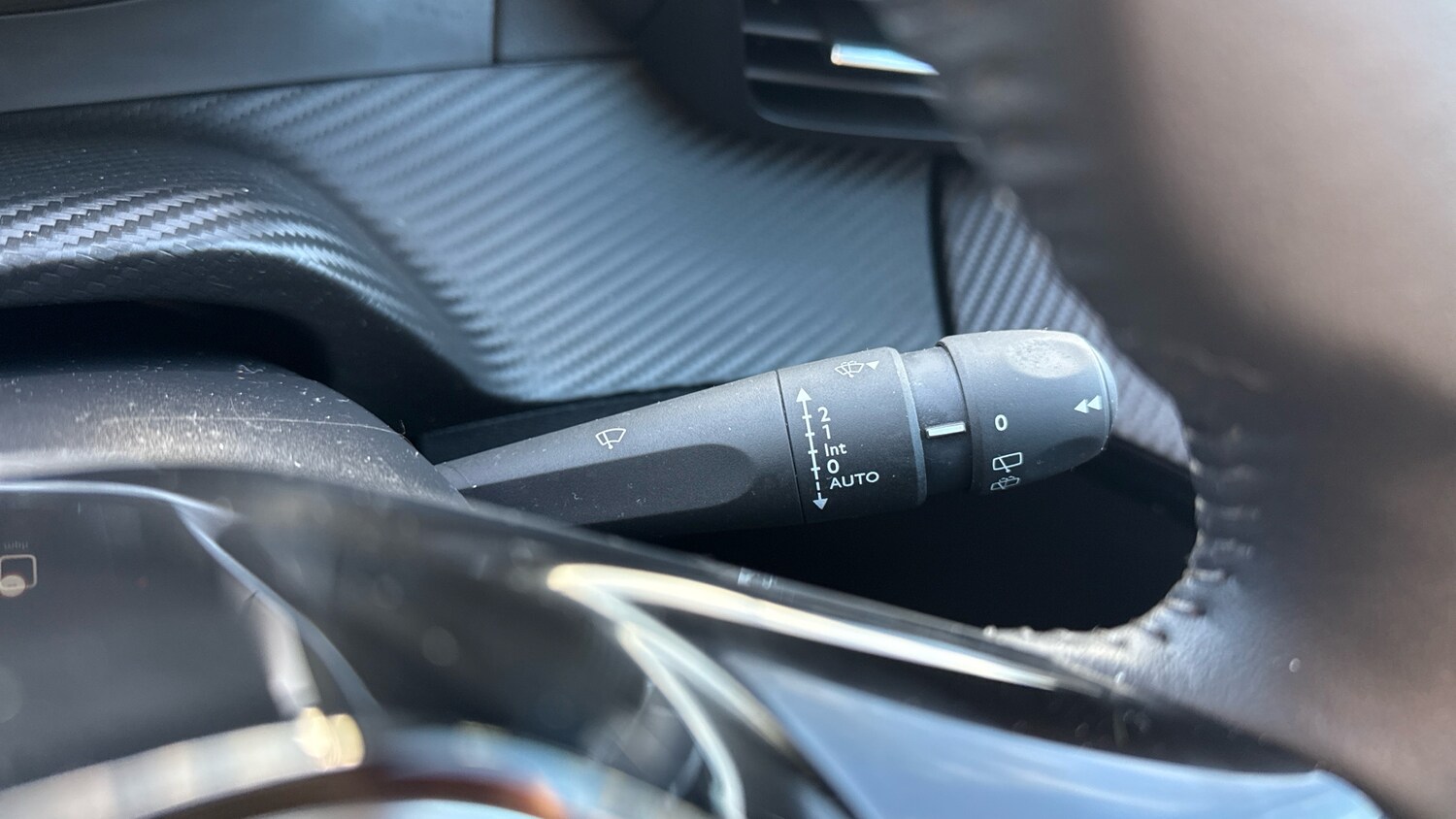 Used Peugeot 208 2023 for sale - 77018061: Photo 28