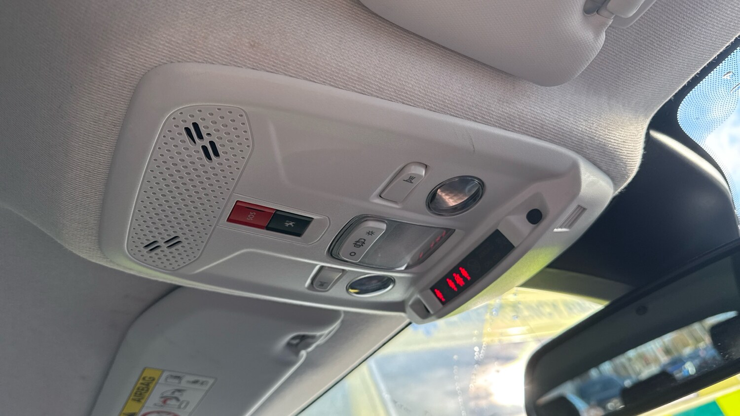 Used Peugeot 208 2023 for sale - 77018061: Photo 39