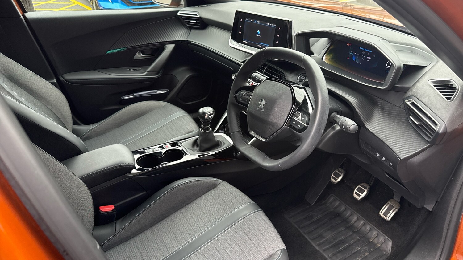 Used Peugeot 2008 2023 for sale - 76190361: Photo 11