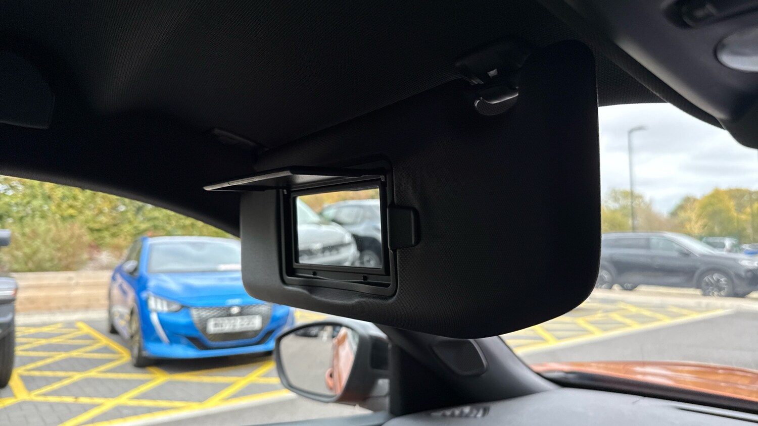 Used Peugeot 2008 2023 for sale - 76190361: Photo 36