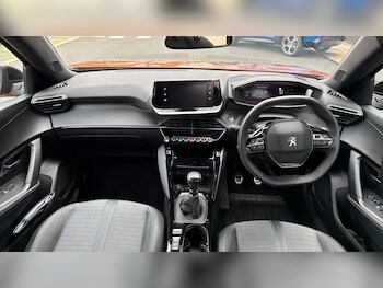 Used Peugeot 2008 2023 for sale - 76190361: Photo 4