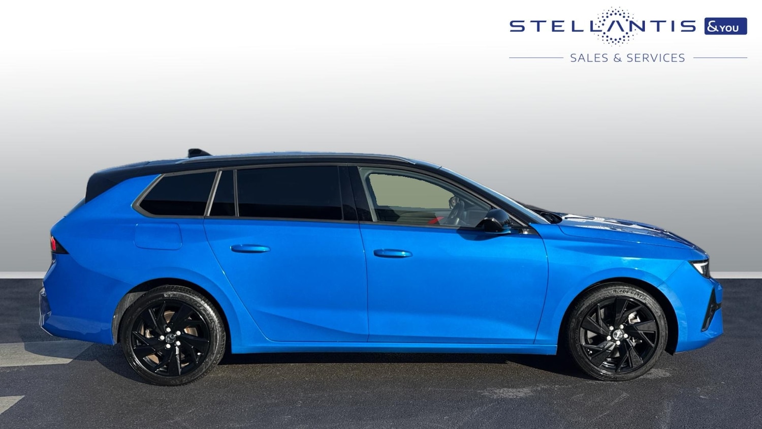 Used Vauxhall Astra 2023 for sale - 76574270: Photo 2