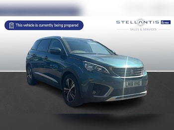 Used Peugeot 5008 2018 for sale - 79485371: Photo