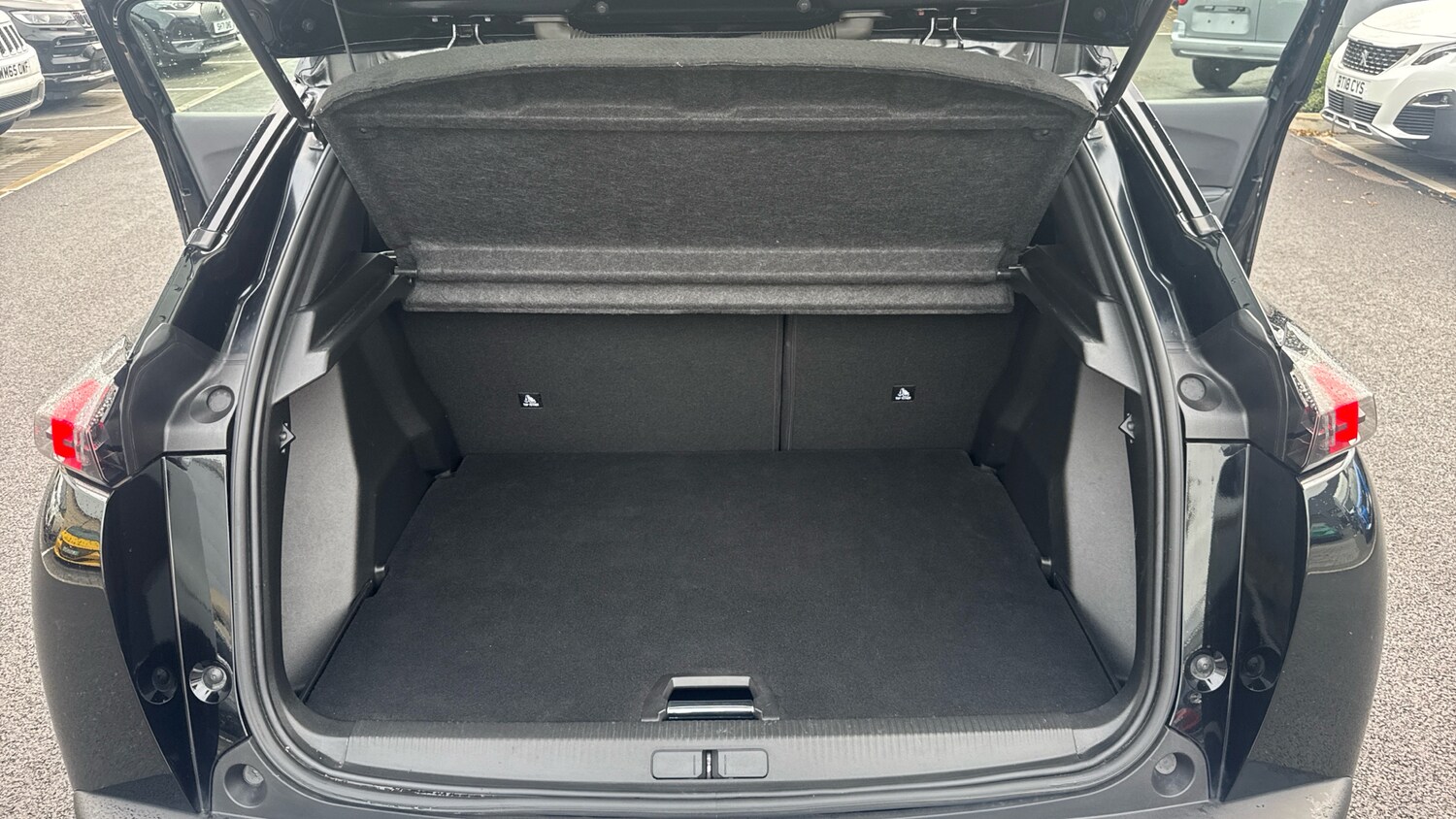 Used Peugeot 2008 2022 for sale - 75966353: Photo 19