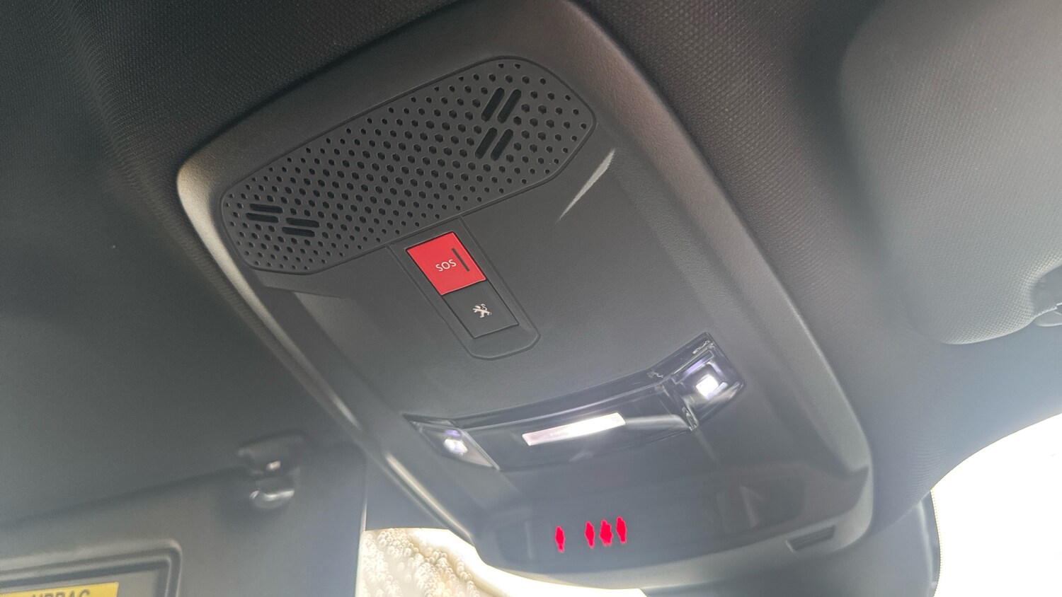 Used Peugeot 2008 2022 for sale - 75966353: Photo 39