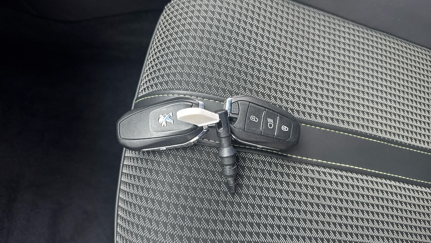 Used Peugeot 2008 2022 for sale - 75966353: Photo 49