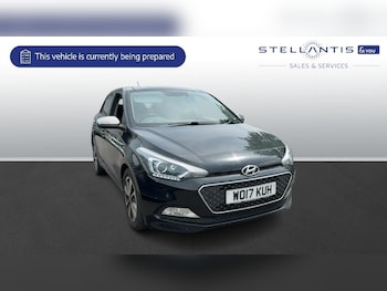 Used Hyundai i20 2017 for sale - 78912010: Photo