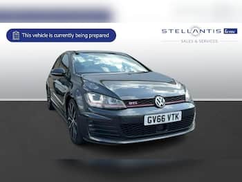 Used Volkswagen Golf 2017 for sale - 79646896: Photo